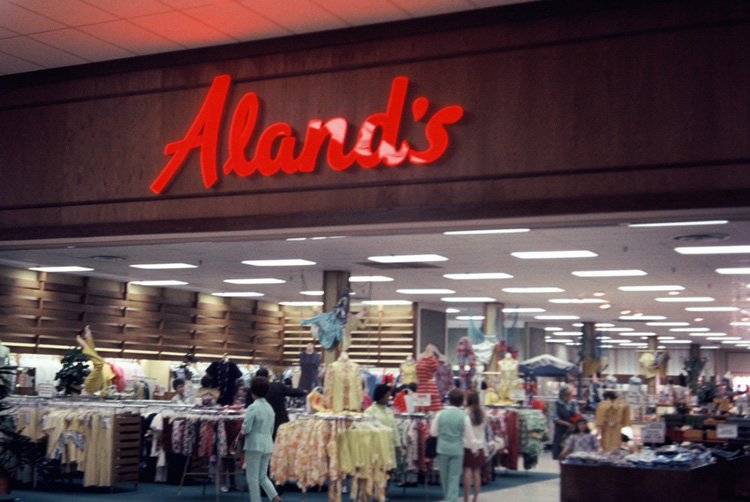 [Image: WHM40th-Alands.jpg]