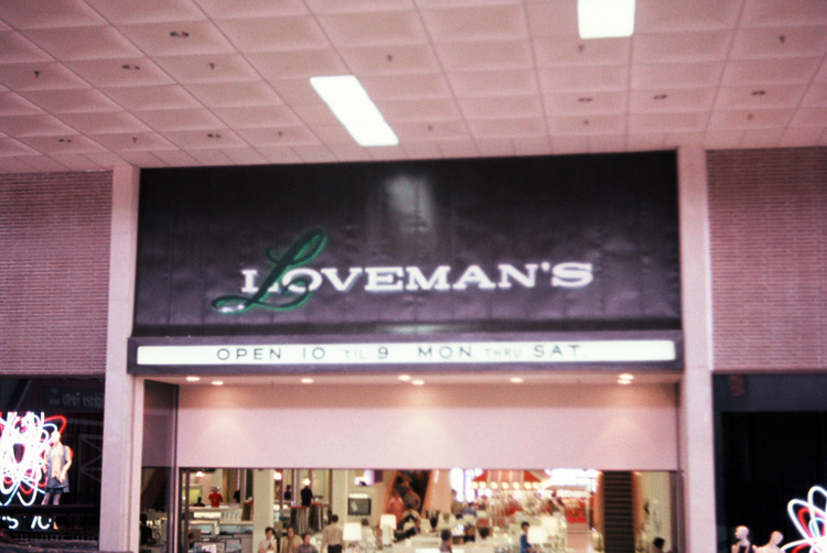 [Image: WHM40th-LovemanMallSign.jpg]